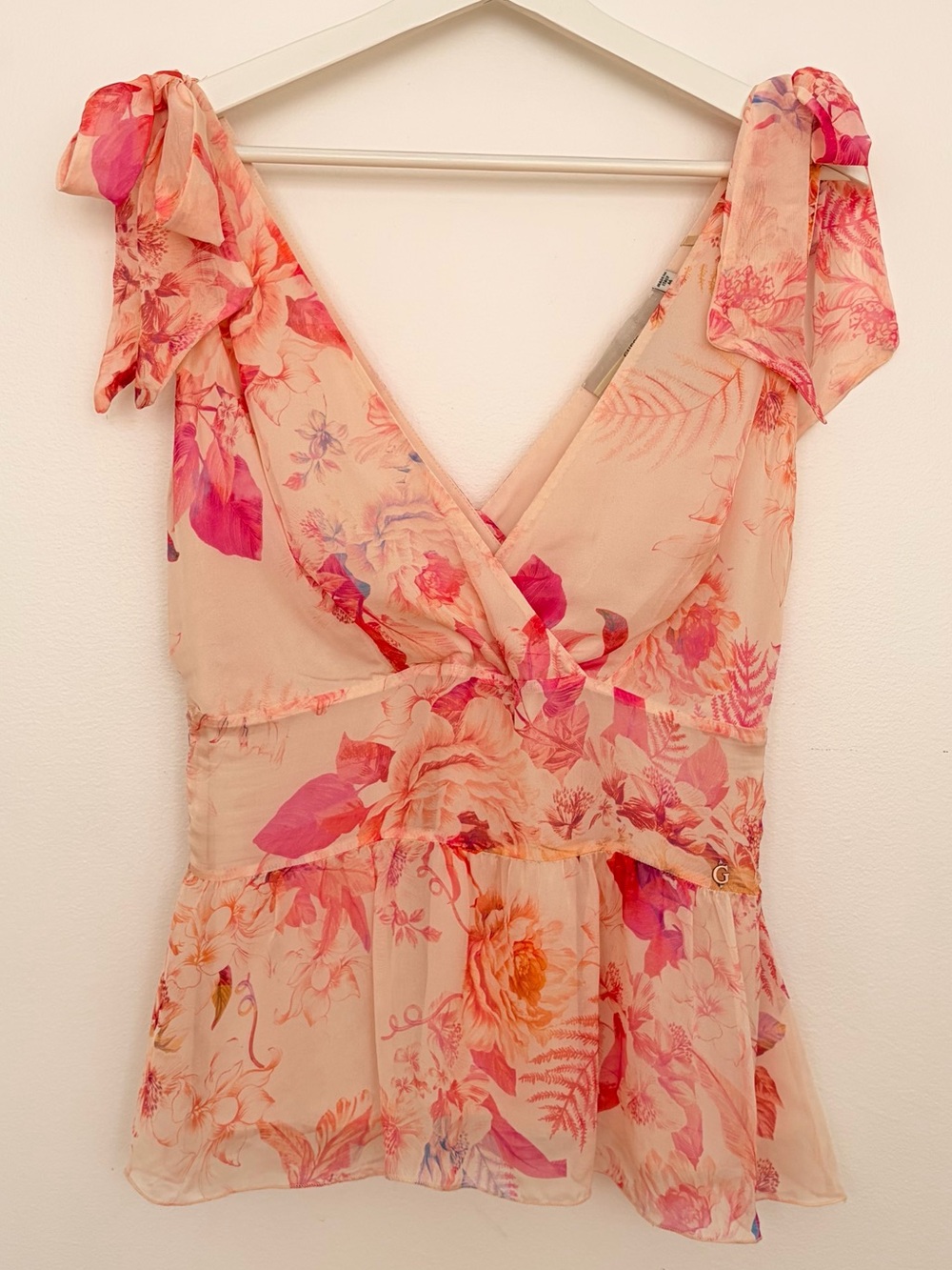 Guess Floral Tie-Shoulder Peplum Top - Pink Cream
